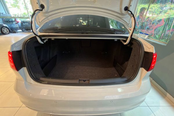 WhatsApp Image 2026-03-04 at 17.35.13